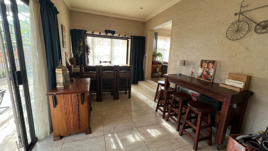 3 Bedroom Property for Sale in Denneoord Western Cape